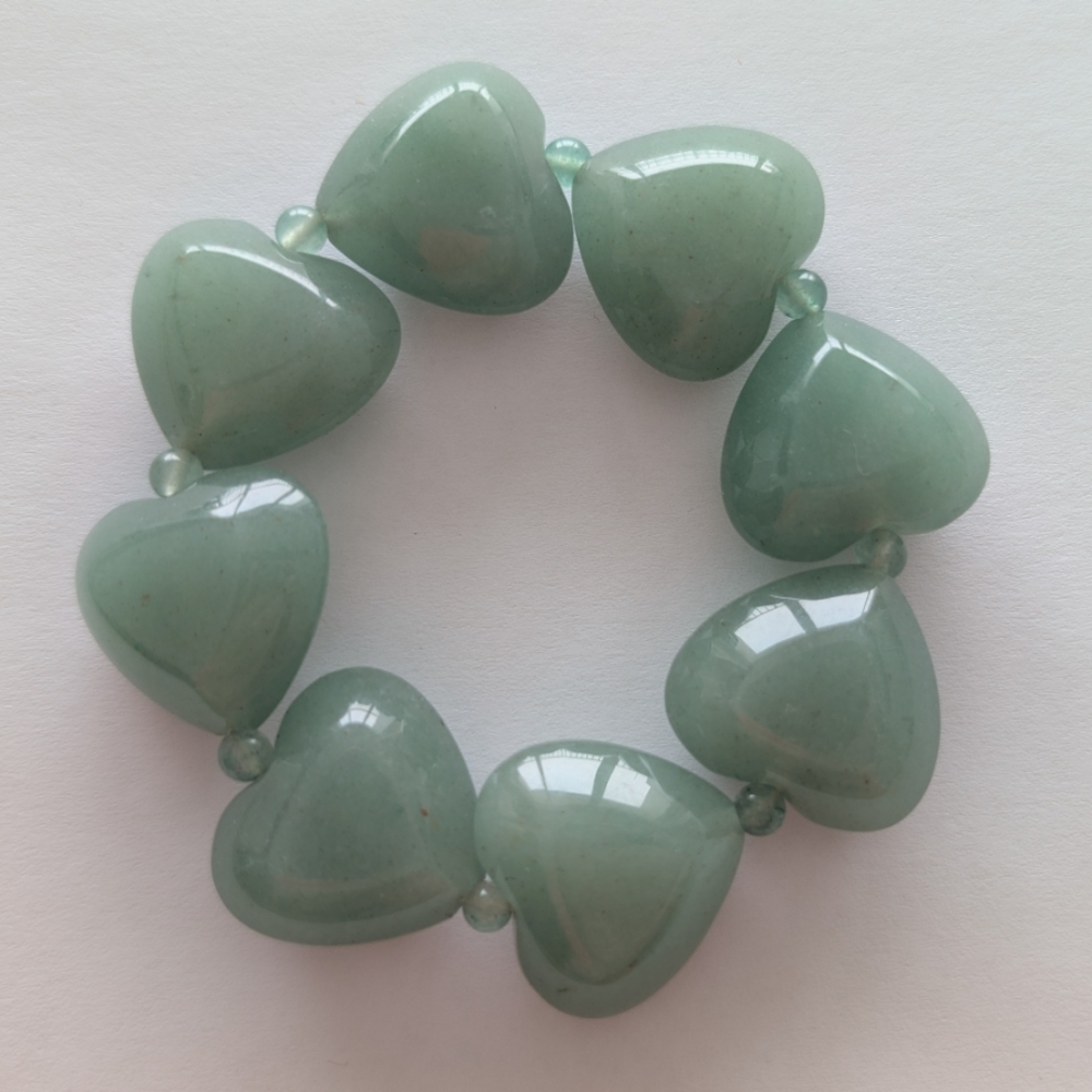 Lee Sands Green Aventurine Carved Heart Beaded Stretch Bracelet